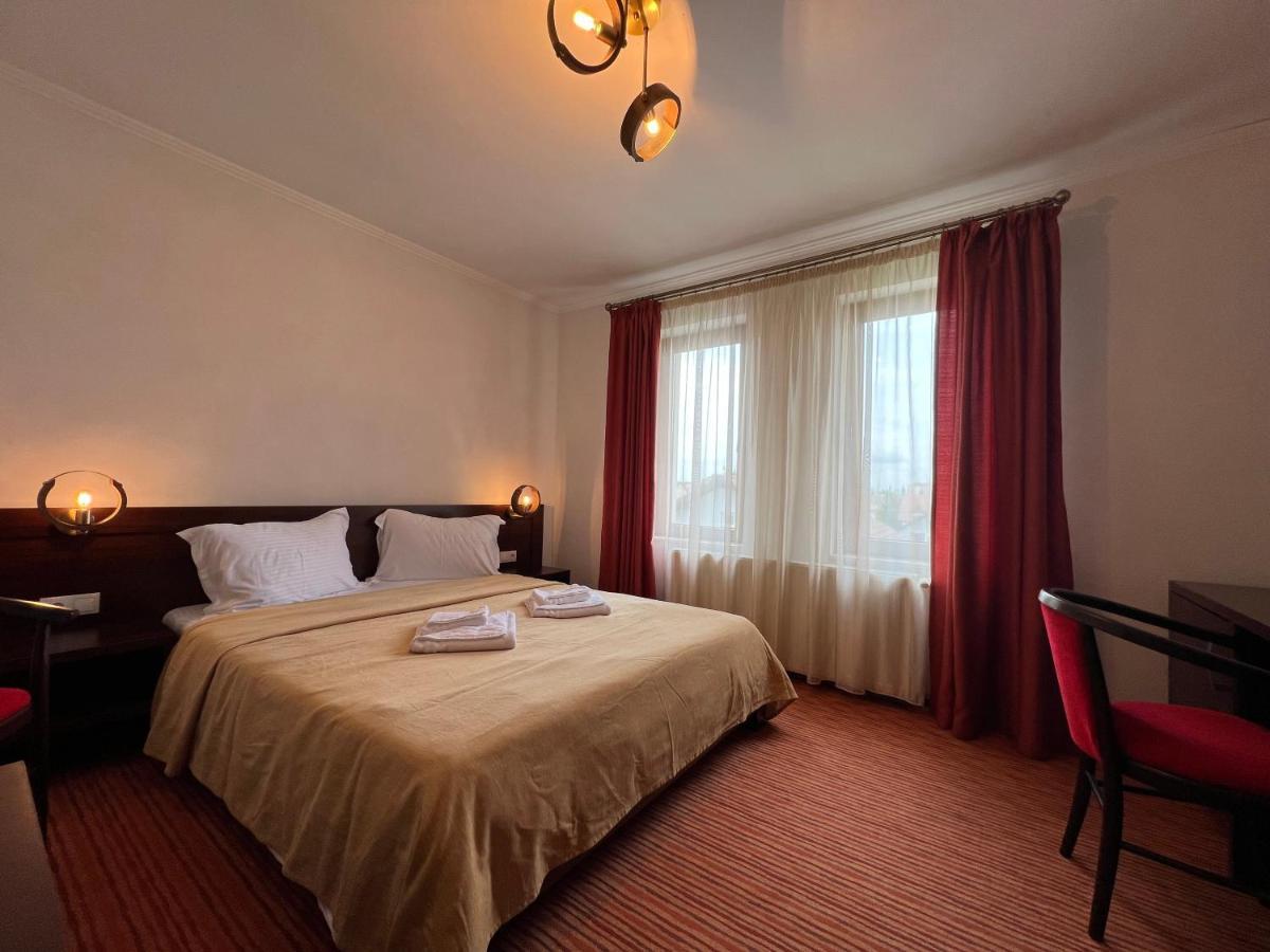 Casa Manu Hotel Сибиу Екстериор снимка