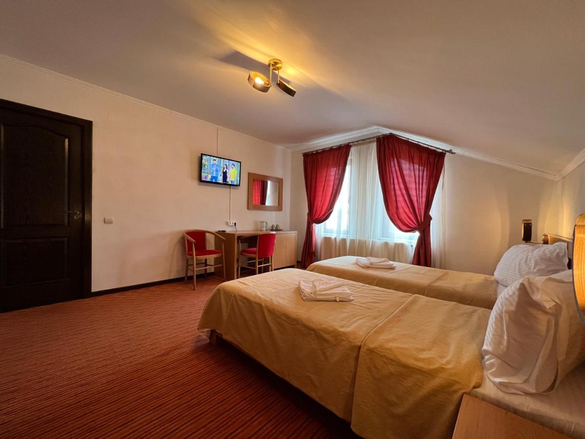 Casa Manu Hotel Сибиу Екстериор снимка